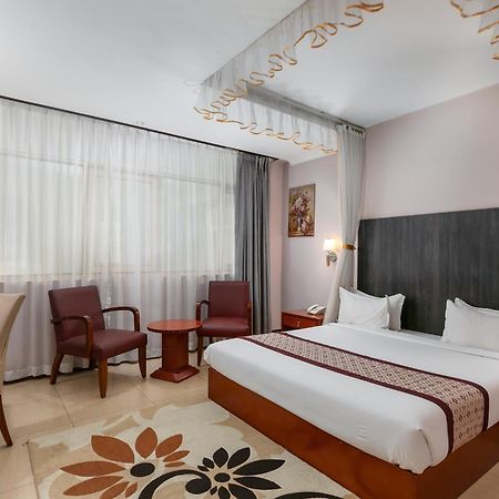 Russell Hotel Kampala Exteriér fotografie