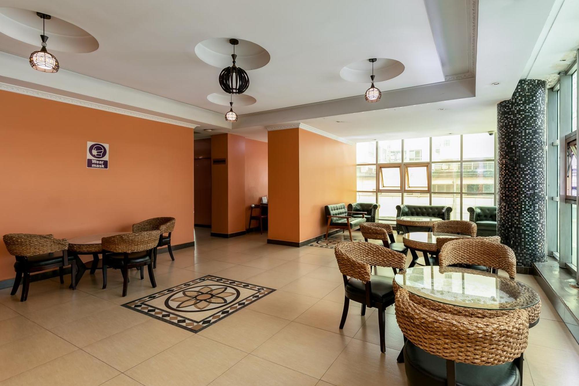 Russell Hotel Kampala Exteriér fotografie
