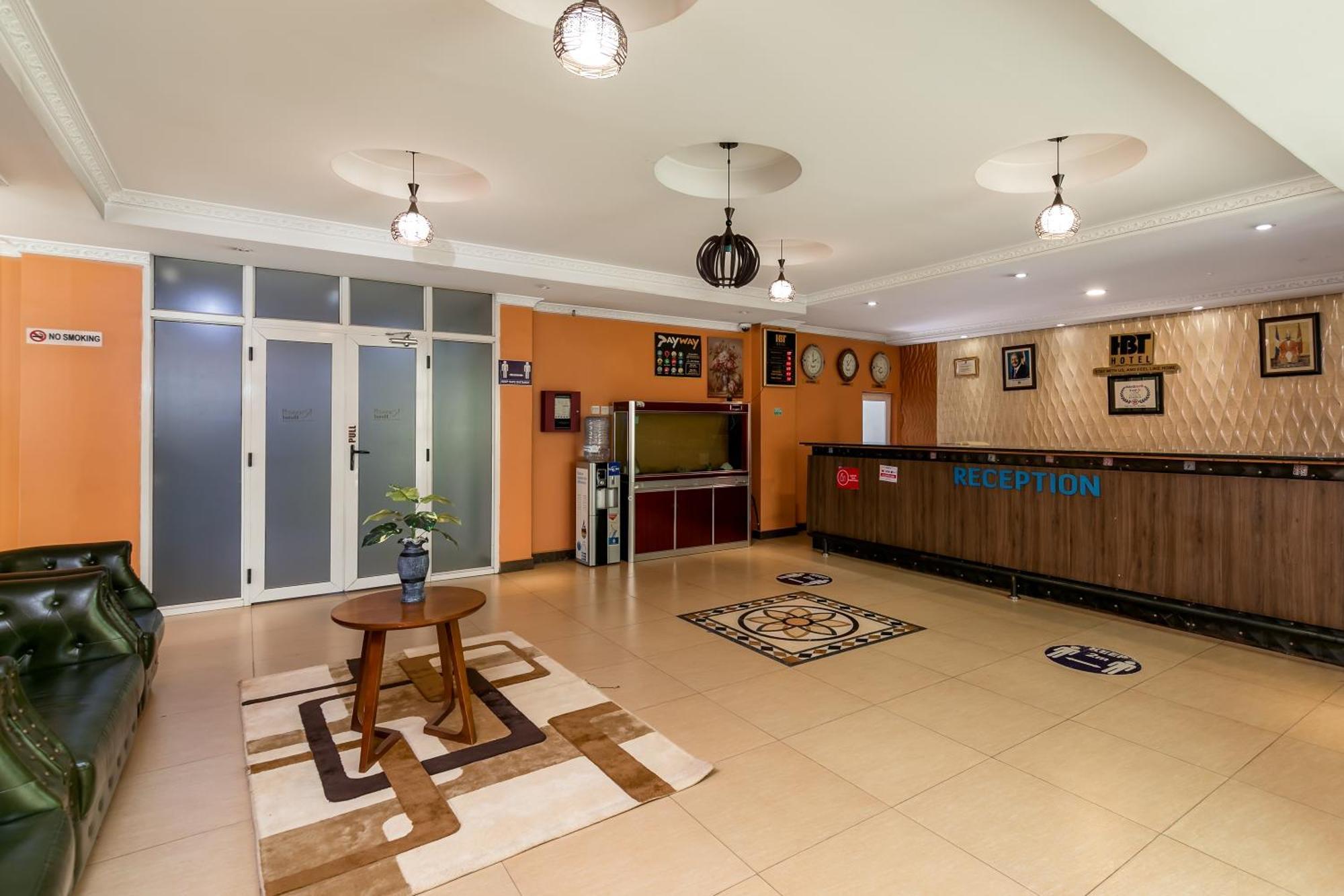 Russell Hotel Kampala Exteriér fotografie