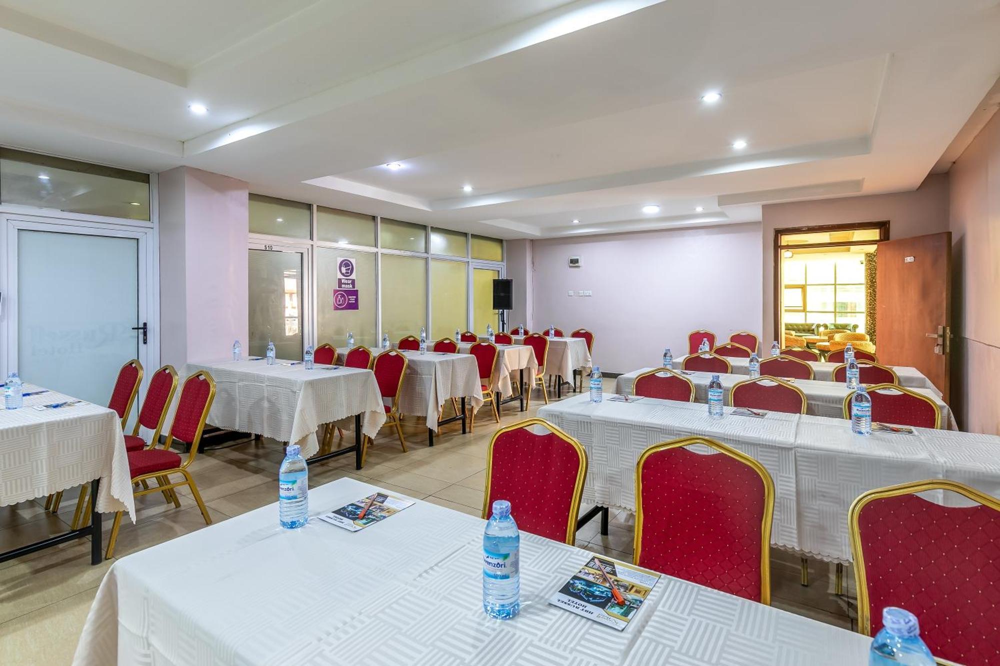 Russell Hotel Kampala Exteriér fotografie