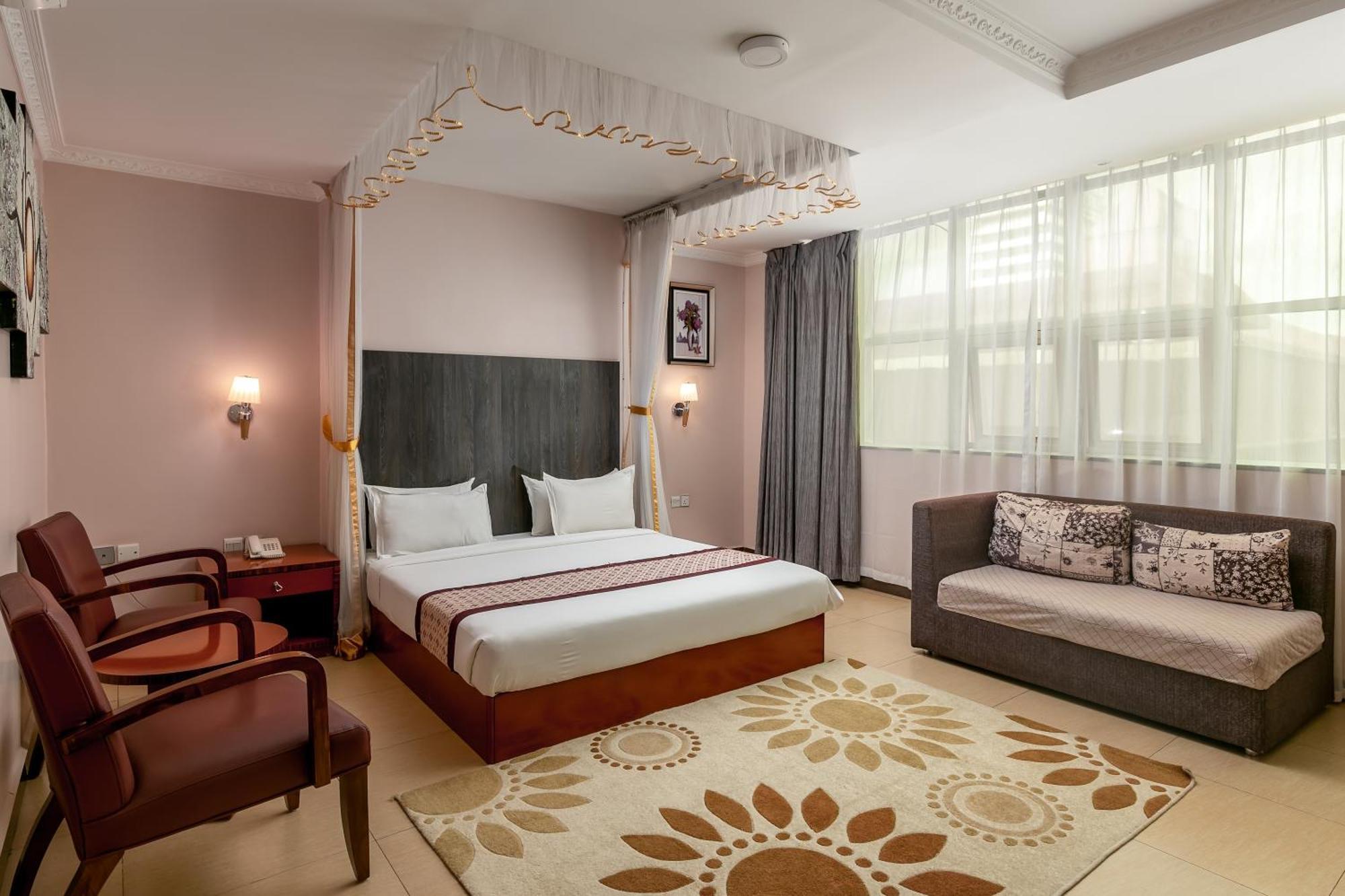 Russell Hotel Kampala Exteriér fotografie