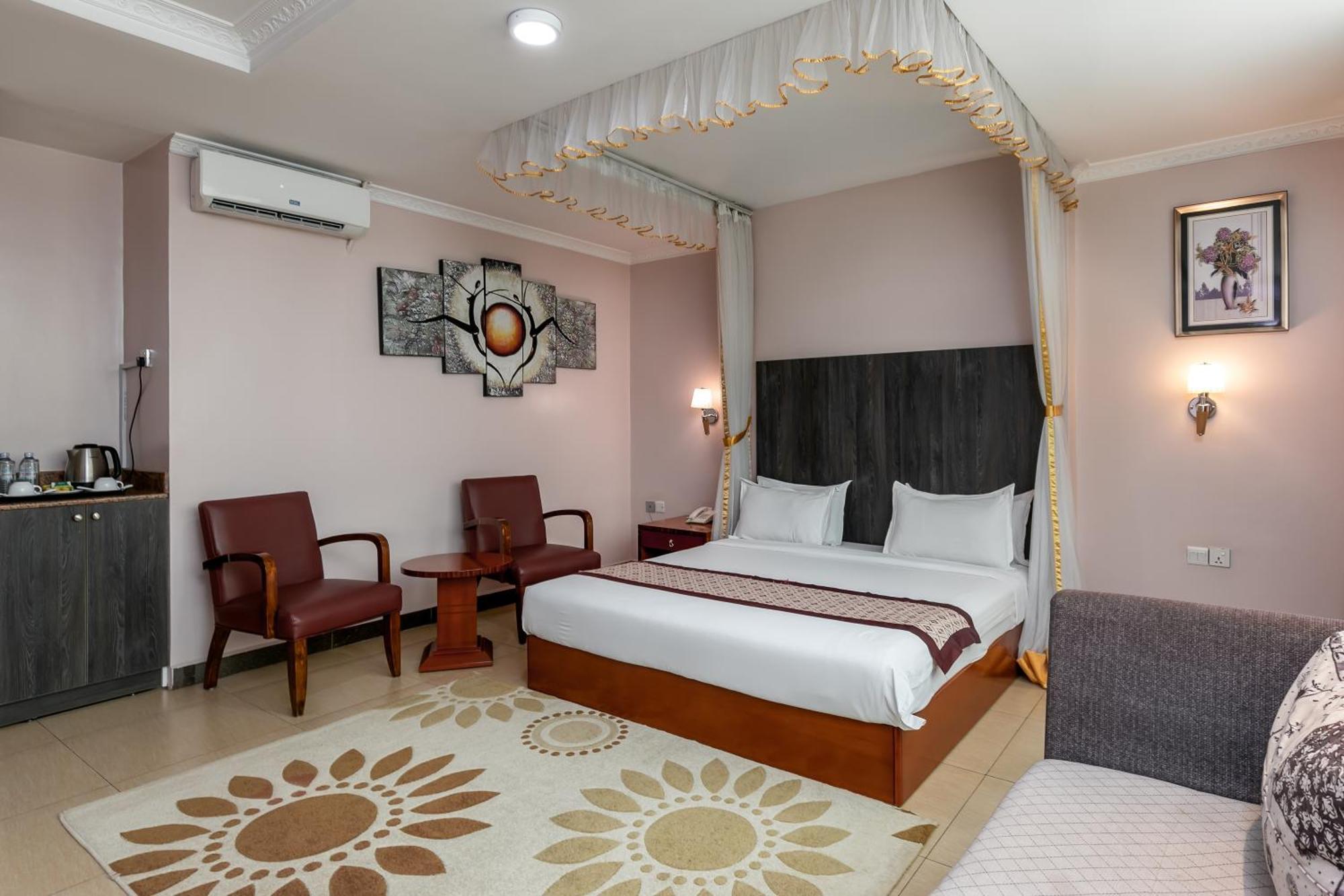 Russell Hotel Kampala Exteriér fotografie