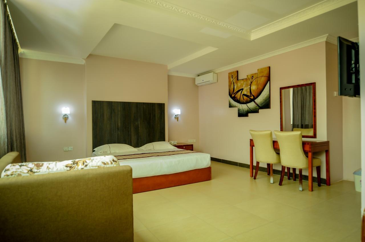 Russell Hotel Kampala Exteriér fotografie