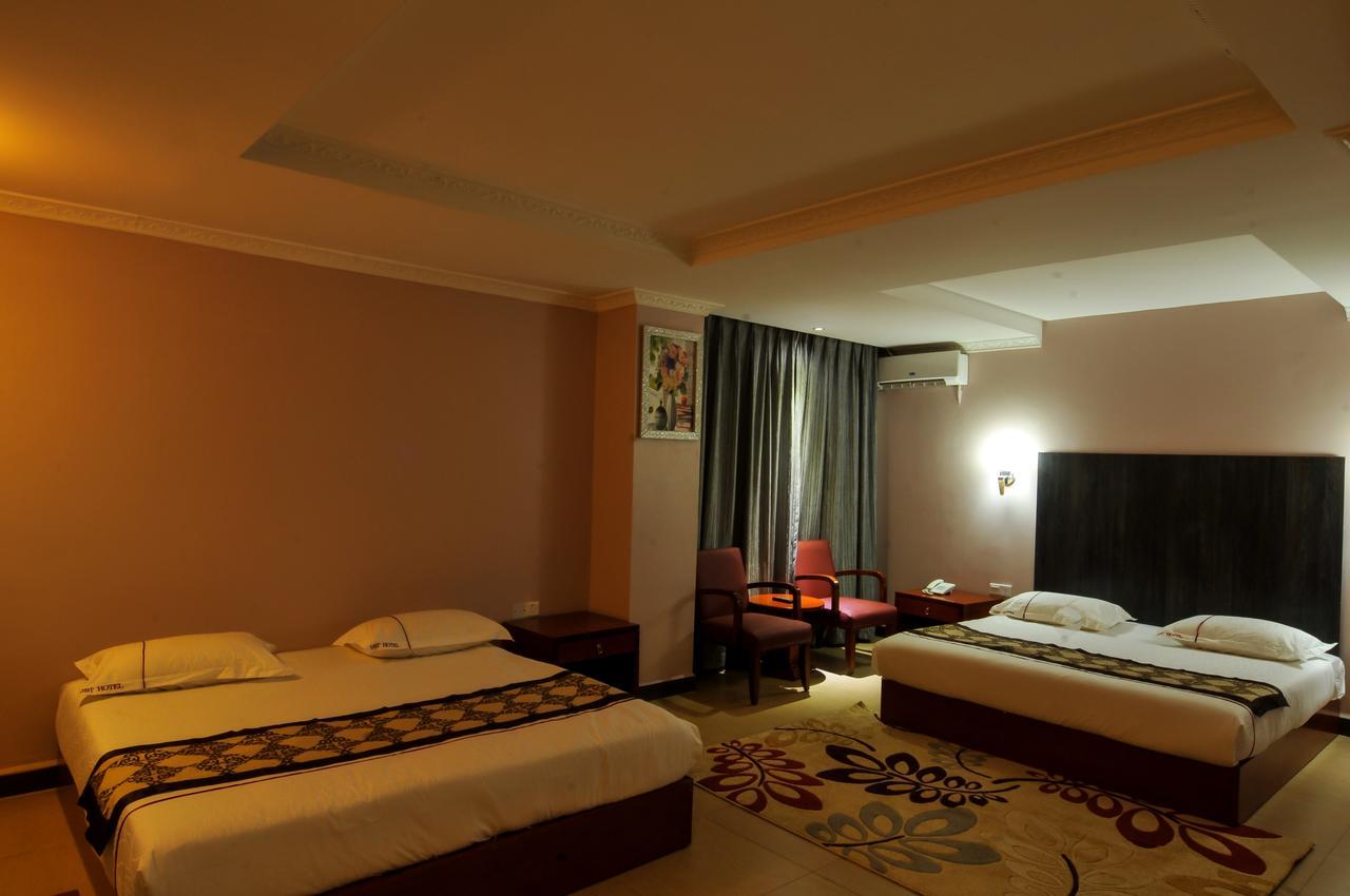 Russell Hotel Kampala Exteriér fotografie